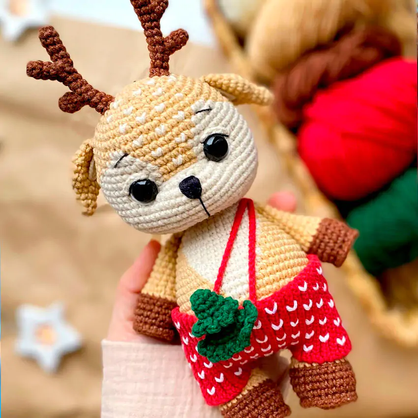 Новогодний олень